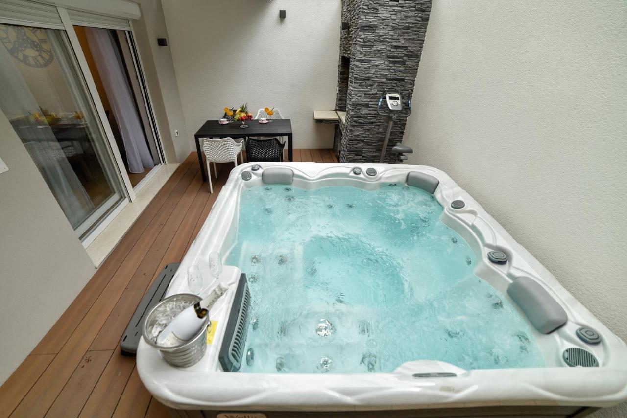 Luxury Apartment Knezovic Сини Екстериор снимка
