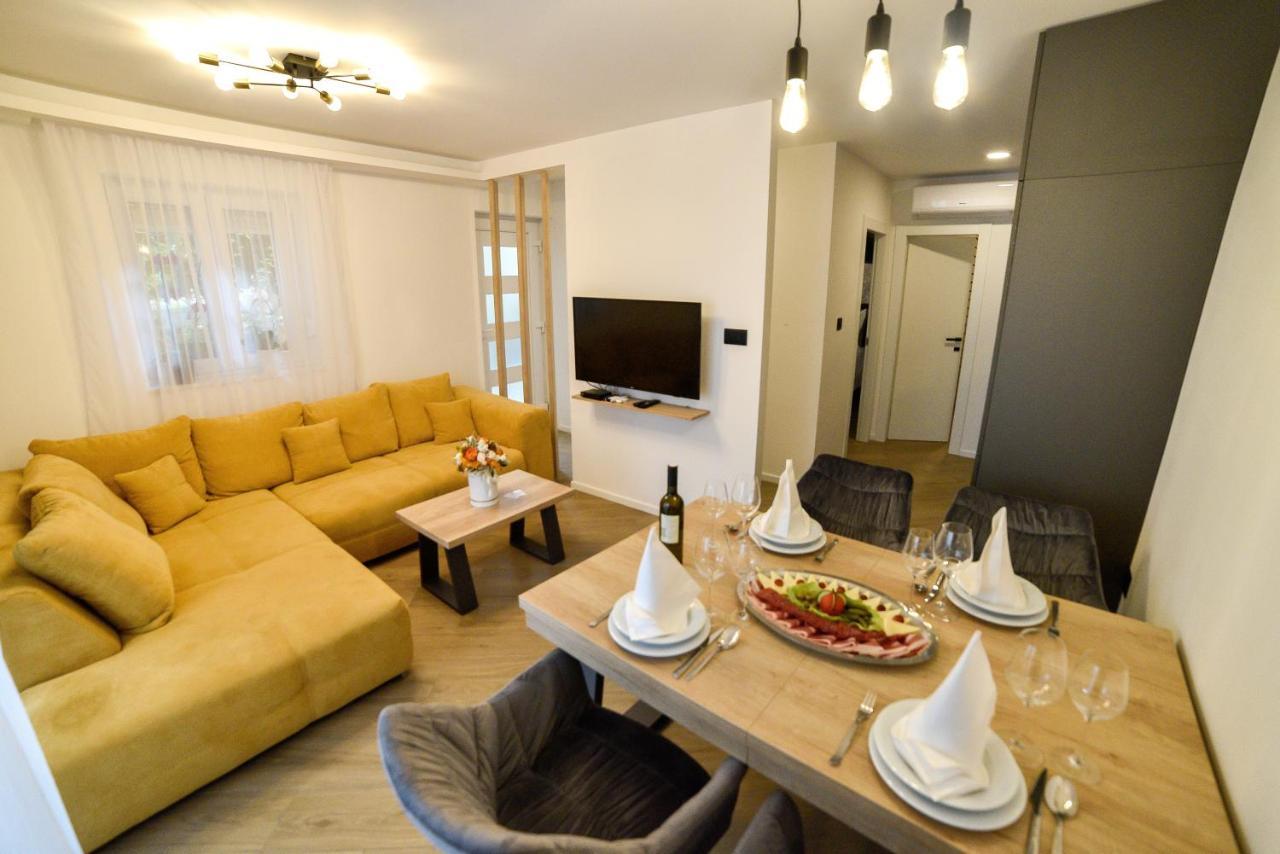 Luxury Apartment Knezovic Сини Екстериор снимка